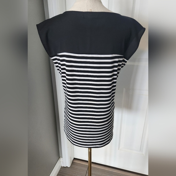 NWOT Calvin Klein Top - Size Medium - Picture 5 of 6
